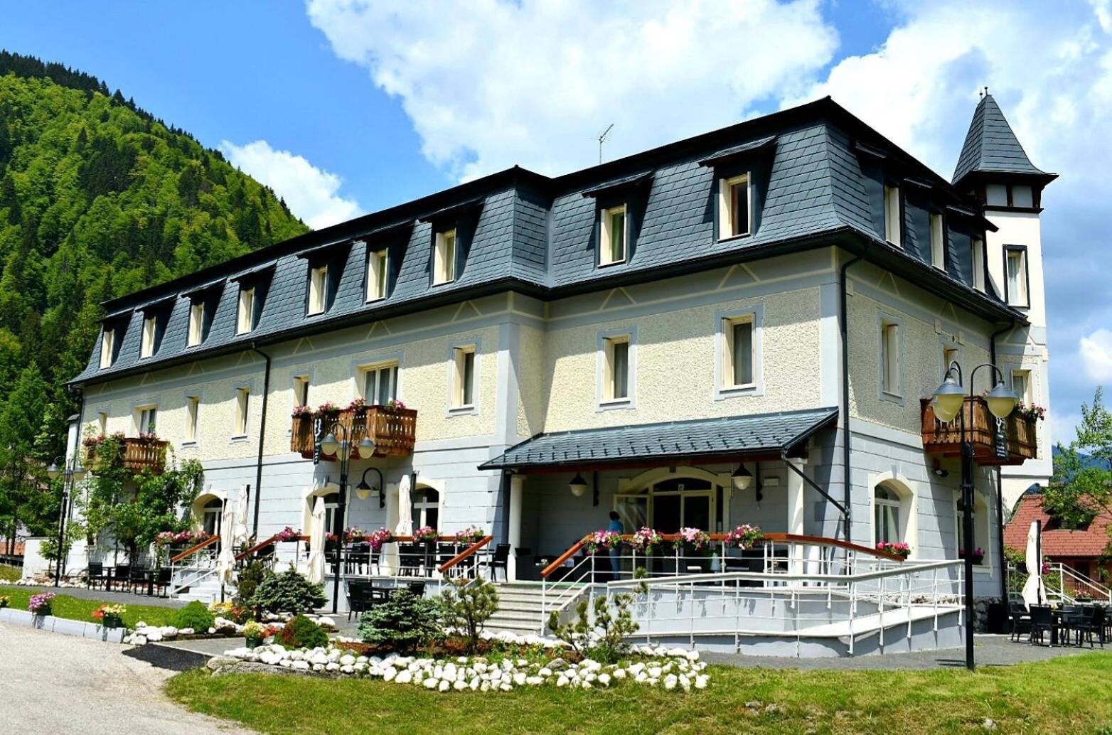 Hotel Saisera Valbruna Esterno foto